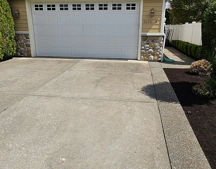 2120 Bender Park Blvd #B — Photo 2