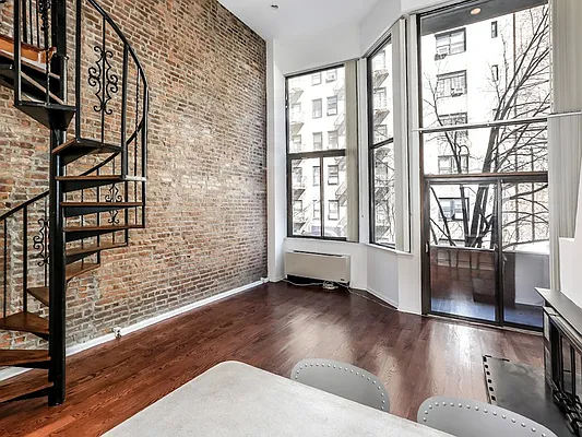 Sold by Sotheby's International Realty | media 5