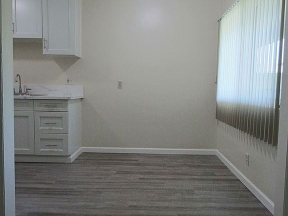 4th image of 2921 Allgeyer Ave APT 16