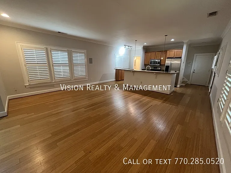 977 Cummings St SE — Photo 11