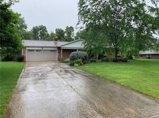 712 Arrowhead Dr, Sidney, OH 45365