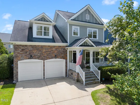 409 Edgepine Dr, Holly Springs, NC 27540