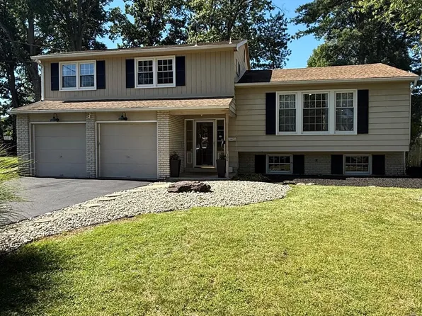 1104 Willowdale Dr, Cherry Hill, NJ 08003