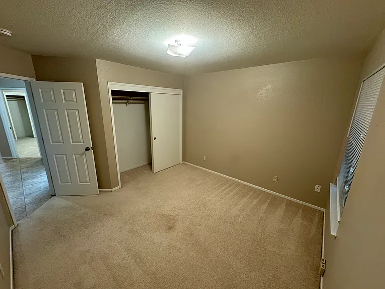 8357 N Barton Ave — Photo 9