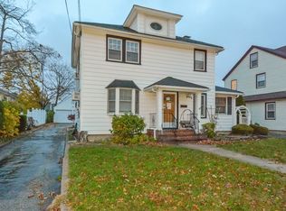 160 Canterbury Rd, Williston Park, NY 11596