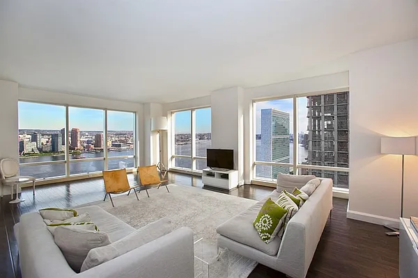 Rented by Corcoran | media 1