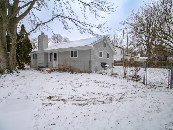 32004 Otsego St, Westland, MI 48186