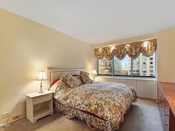 2nd image of 62 W 62nd St APT 12E