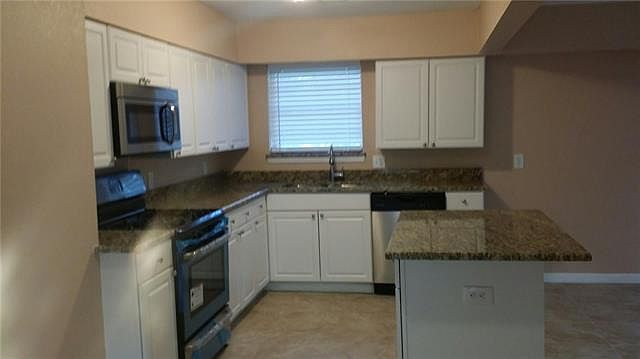 2nd image of 202 Marigold Dr