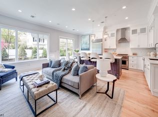 14 Gabriel Ct, Paramus Boro, NJ 07652