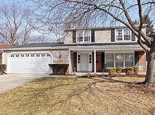 1317 W Jefferson Ave, Naperville, IL 60540