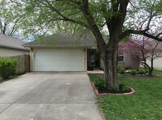 752 W Tracy St, Springfield, MO 65807