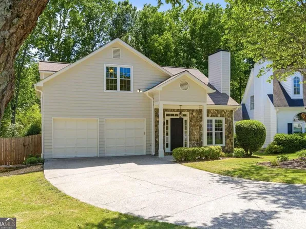 225 Blue Heron Ln, Alpharetta, GA 30009