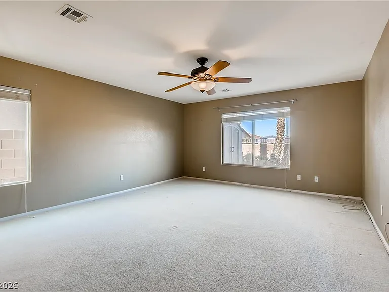 1048 Royal Skyline St — Photo 27