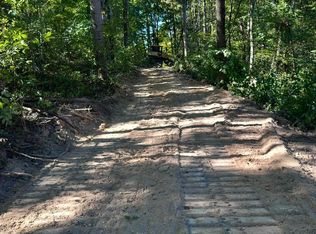 3 Malone Ridge Rd, Albany, KY 42602