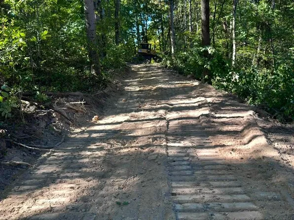 3 Malone Ridge Rd, Albany, KY 42602