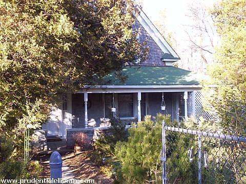 2nd image of 21 Bay Ave