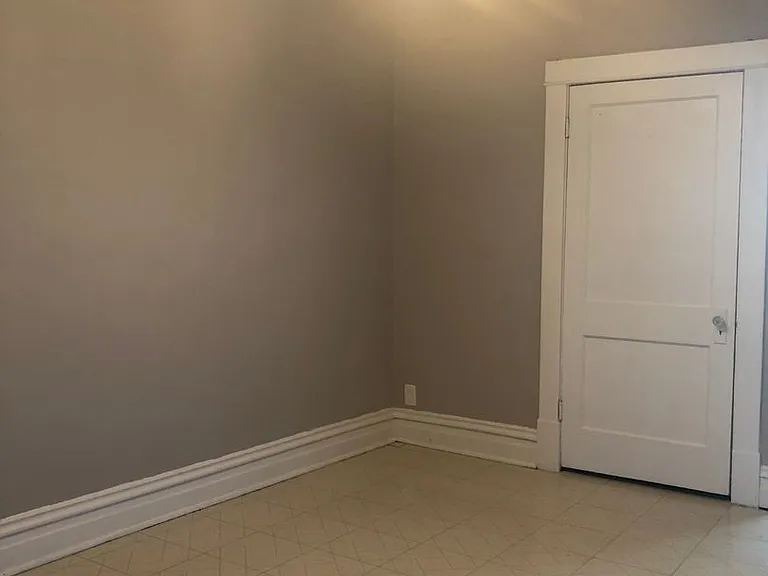 1224 Tamm Ave — Photo 6