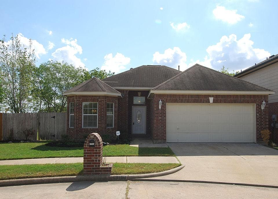 1st image of 19103 Plantain Dr