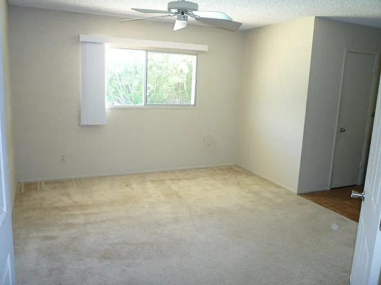 3911 S Pine St — Photo 17