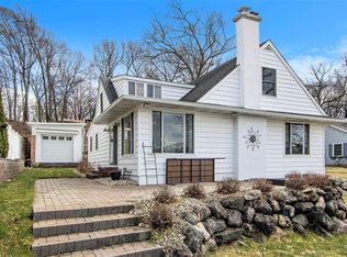 238 E Gull Lake Dr, Augusta, MI 49012