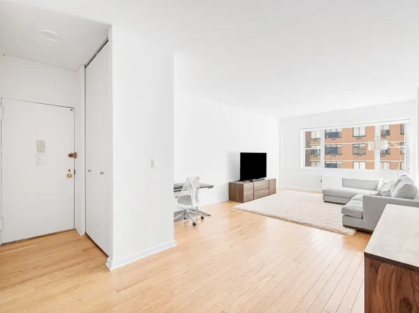 60 East 8th Street image 1 of 16