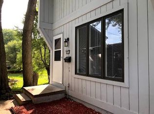 4928 Madison Ave, Des Moines, IA 50310