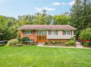 156 Gateshead Dr, McMurray, PA 15317