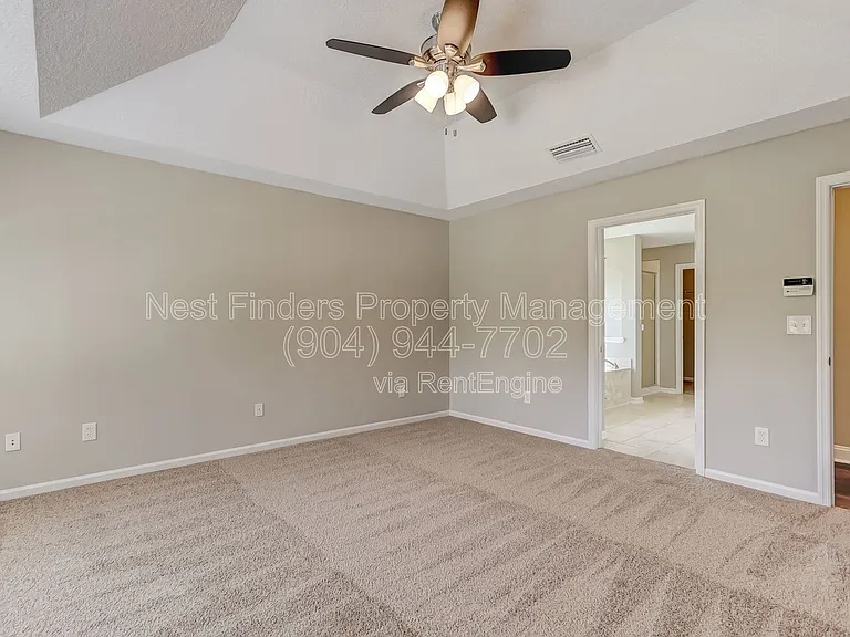 2436 Bonnie Lakes Dr — Photo 35