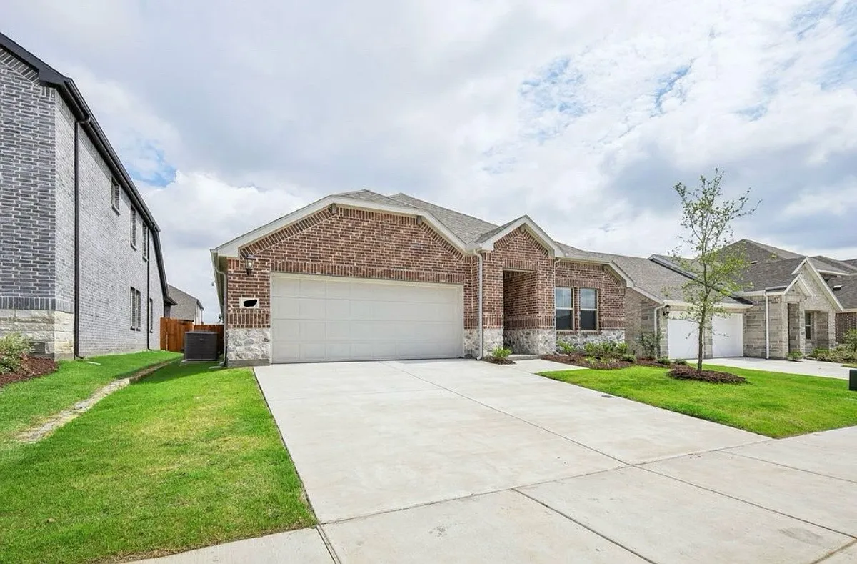 Building Photo - 612 Huntley Dr