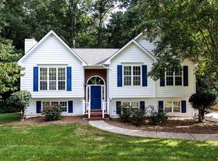 2525 Woodland Hills Dr, Cumming, GA 30040