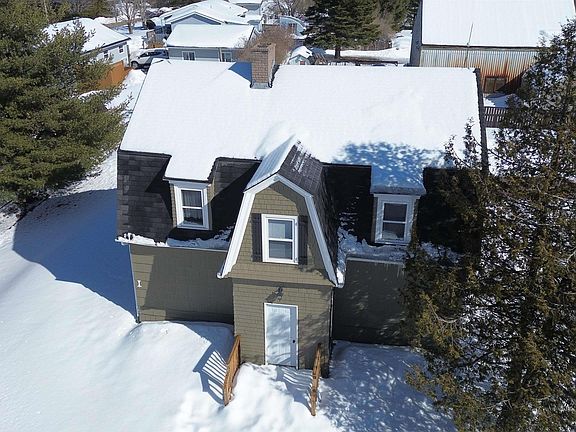 2nd image of 38 Miller Rd