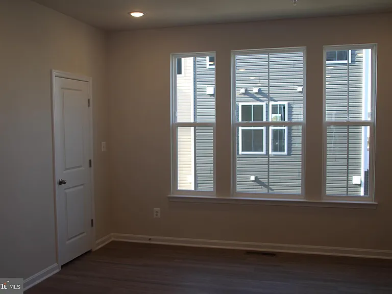 2583 Hopton Ln — Photo 16