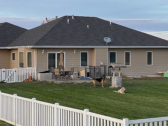 5th image of 654 E Tumbleweed Ln
