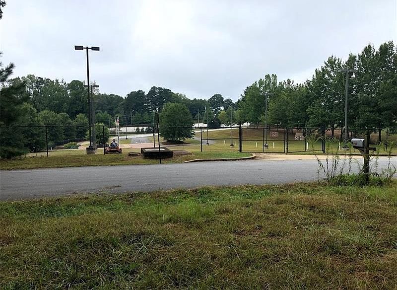 2nd image of 668 Barnes Mill Dr