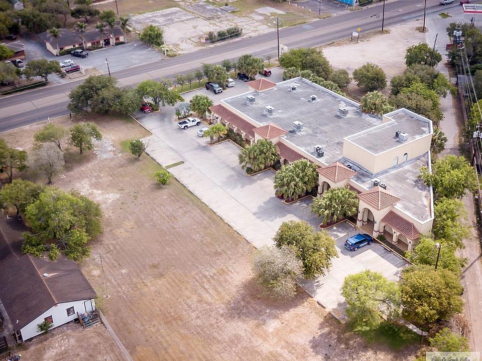 2nd image of 1734 Boca Chica Blvd
