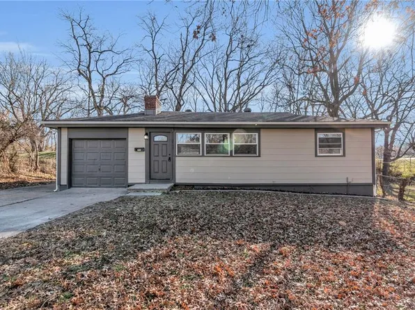 6103 N Virginia Ave, Kansas City, MO 64118