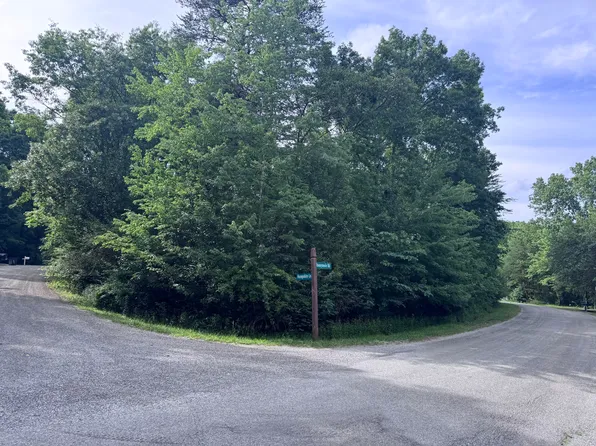119 Hampshire Ln, Crossville, TN 38558