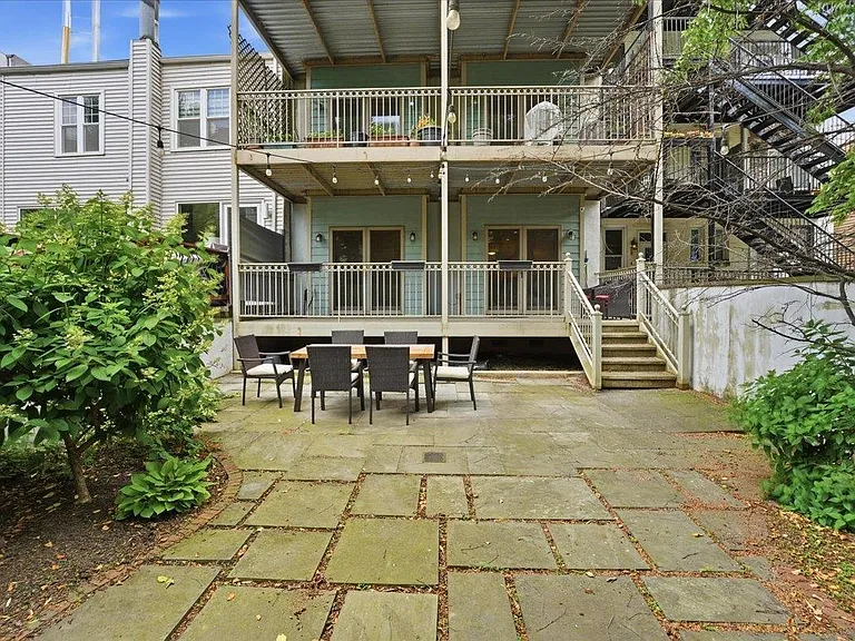 610 Madison St #1 — Photo 25