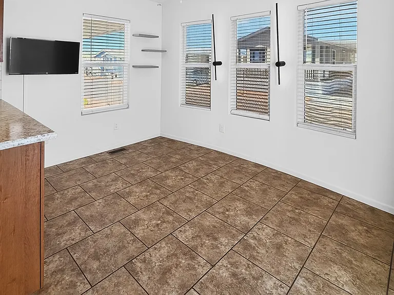 1363 N Plaza Dr #16 — Photo 7