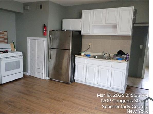 1209 Congress St APT 2