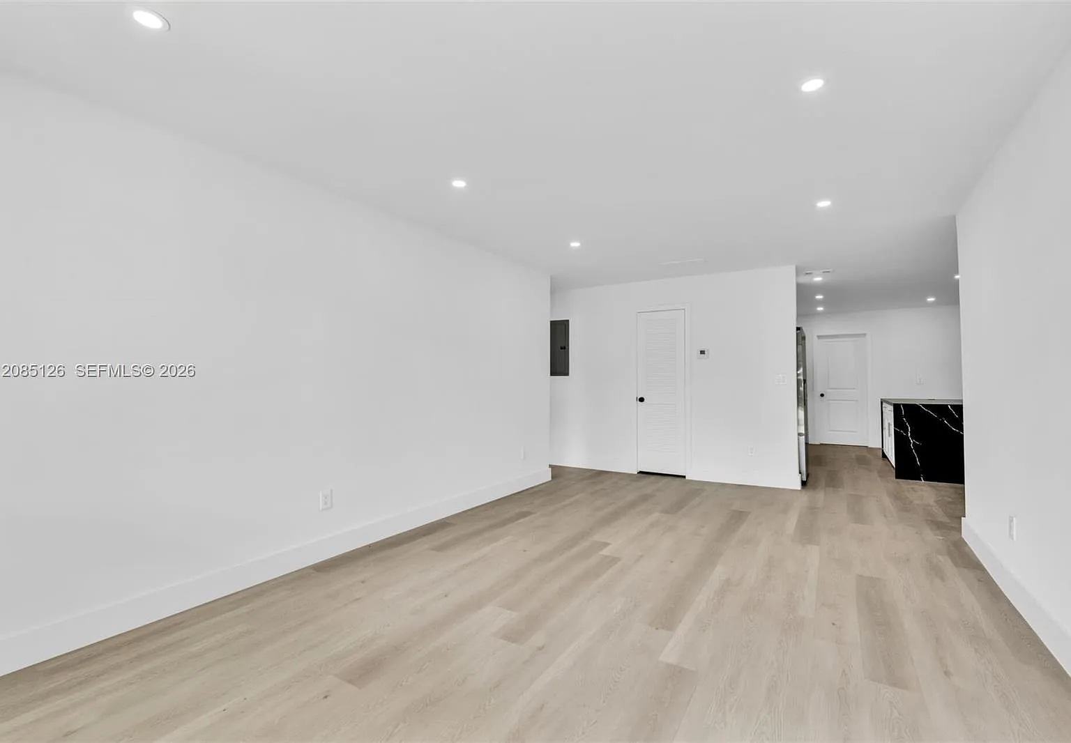 Arch Creeks Estates — Photo 3