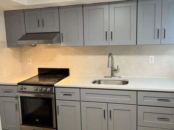 (undisclosed Address), Levittown, NY 11756