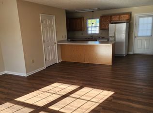 609 Edwardian Ln, Waynesboro, VA 22980