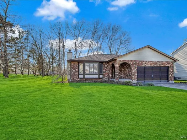 69 Partridge Ln, Buffalo, NY 14224