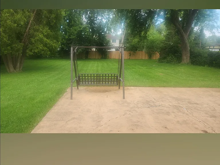2N085 Amy Ave — Photo 3