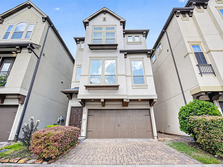 2707 Shadybrook Meadow Dr — Photo 1
