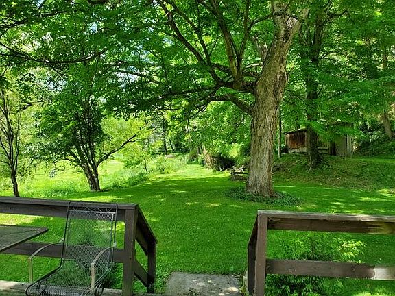 5th image of 31 Graham Ln