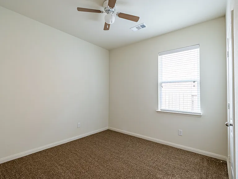 1911 Hot Springs Way — Photo 22