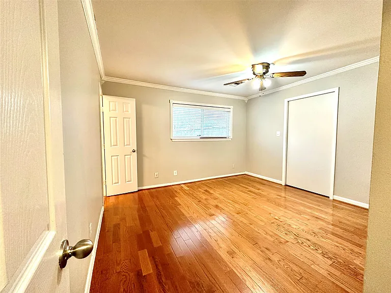 9634 Fairdale Ln — Photo 13